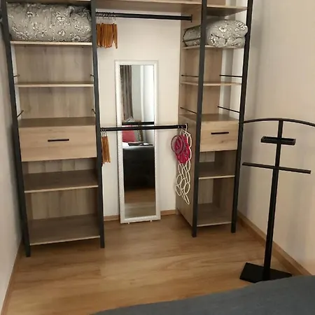 Ludwig Apartment *